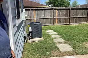 15831 Bazelbriar Ln, Houston, TX 77489 - Photo 14