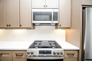 4101 Victoria, Dickinson, TX 77539 - Photo 14