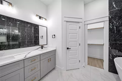 4834 Higgins Street #A, Houston, TX 77033 - Photo 16