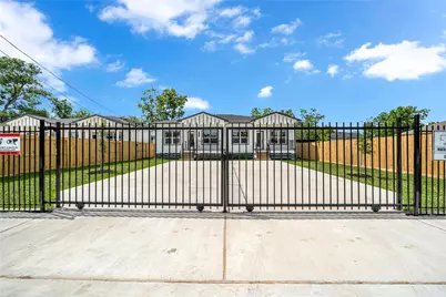 4834 Higgins Street #A, Houston, TX 77033 - Photo 32
