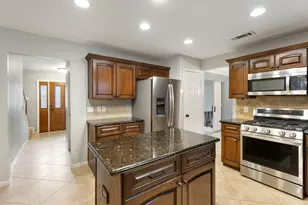 95 N Winterport Cir, The Woodlands, TX 77382 - Photo 10