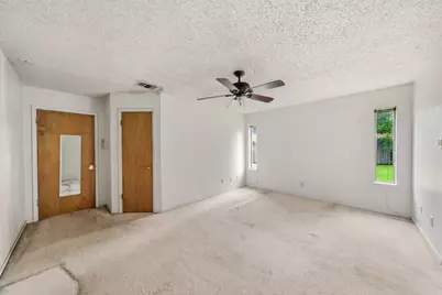 4929 Monarch Oak Lane, Texas City, TX 77591 - Photo 18