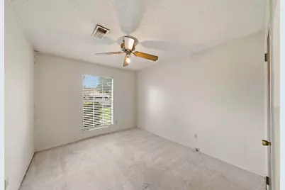 4929 Monarch Oak Lane, Texas City, TX 77591 - Photo 16