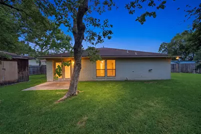 4929 Monarch Oak Lane, Texas City, TX 77591 - Photo 2