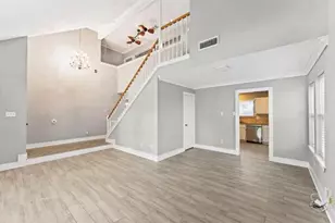 14727 St Cloud Dr, Houston, TX 77062 - Photo 2