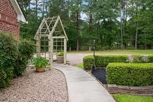 20103 Mahogany Ridge Dr, Magnolia, TX 77355 - Photo 4