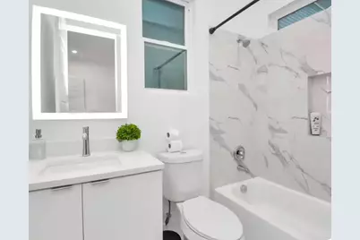 502 Schweikhardt Street #C, Houston, TX 77020 - Photo 12