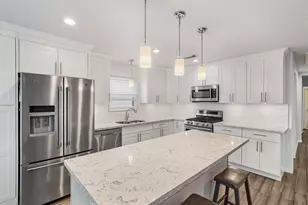 765 Marlin St, Bayou Vista, TX 77563 - Photo 6