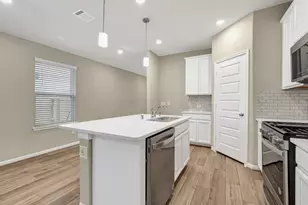 5718 Adamite Wy, Houston, TX 77048 - Photo 2