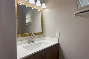 12715 Middlesbrough Ln, Houston, TX 77066 - Photo 14