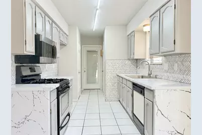 12715 Middlesbrough Lane, Houston, TX 77066 - Photo 10