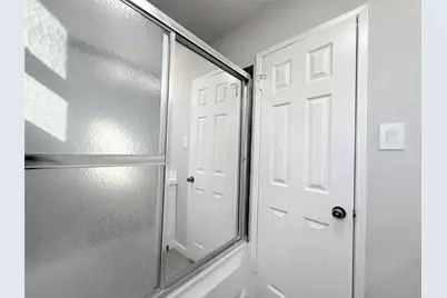 12715 Middlesbrough Lane, Houston, TX 77066 - Photo 30