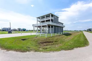 1255 Cloon St, Crystal Beach, TX 77650 - Photo 40