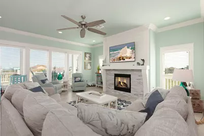 1255 Cloon Street, Crystal Beach, TX 77650 - Photo 8