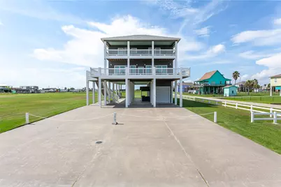1255 Cloon Street, Crystal Beach, TX 77650 - Photo 1