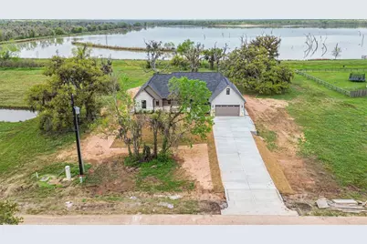 250 Pony Trl Trail, Angleton, TX 77515 - Photo 36