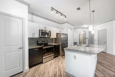 8877 Lakes At 610 Drive #480, Houston, TX 77054 - Photo 12