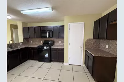 2634 Sockeye Drive, Houston, TX 77045 - Photo 2