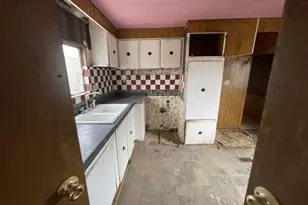 84 Lampshire Ave, Palmview, TX 78572 - Photo 4