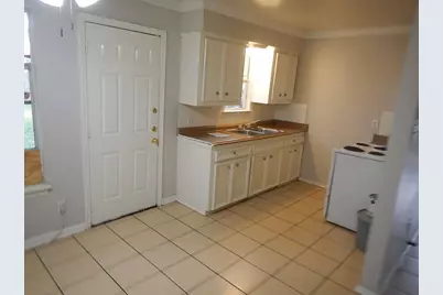 4637 Clover Street, Houston, TX 77051 - Photo 4