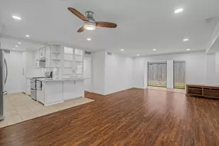 7575 Katy Fwy, Houston, TX 77024 - Photo 22
