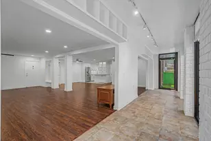 7575 Katy Fwy, Houston, TX 77024 - Photo 30
