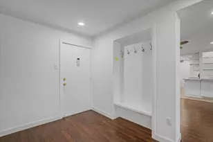 7575 Katy Fwy, Houston, TX 77024 - Photo 2