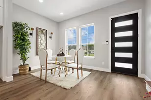 5947 Collingsworth St, Houston, TX 77026 - Photo 4