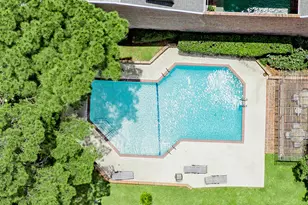 4868 Post Oak Timber Dr, Houston, TX 77056 - Photo 32