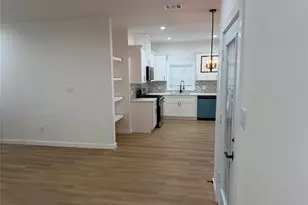5235 Myrtlewood St, Houston, TX 77033 - Photo 4