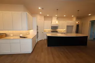 11826 Greenwood Dr, Mont Belvieu, TX 77523 - Photo 8