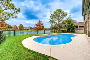 14430 Daly Dr, Houston, TX 77077 - Photo 36