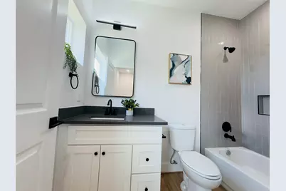 7819 Colonial Lane, Houston, TX 77051 - Photo 22
