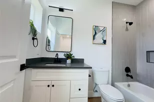 7819 Colonial Ln, Houston, TX 77051 - Photo 22