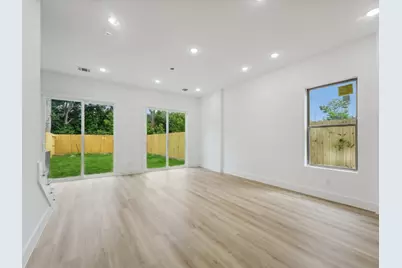 7416 Maxroy Street, Houston, TX 77088 - Photo 8