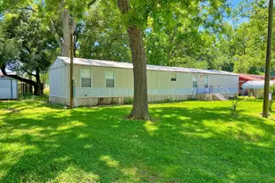 210 Floyd St St, Boling, TX 77420 - Photo 6