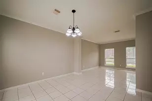 215 Wood Cir Ln, Houston, TX 77015 - Photo 16