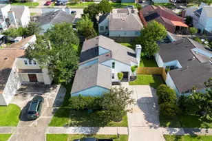 11042 Petworth Dr, Houston, TX 77072 - Photo 4