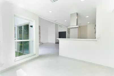11042 Petworth Drive, Houston, TX 77072 - Photo 14