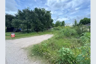 15527 Petitt Road, Sugar Land, TX 77498 - Photo 4