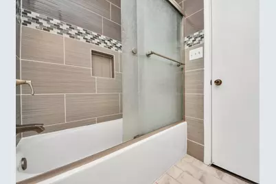6334 Chevy Chase Drive #17, Houston, TX 77057 - Photo 18