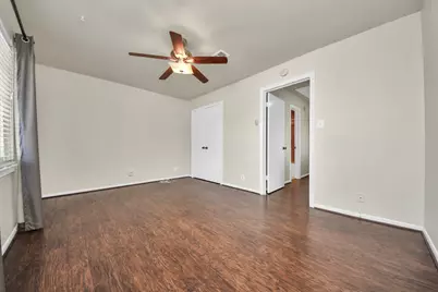6334 Chevy Chase Drive #17, Houston, TX 77057 - Photo 10