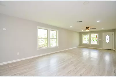 6114 Wedgefield Street, Houston, TX 77028 - Photo 22