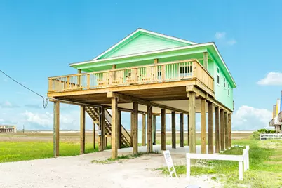 1627 Blue Water Hwy, Surfside Beach, TX 77541 - Photo 6