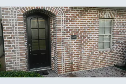 2021 Fannin Station, Houston, TX 77045 - Photo 2