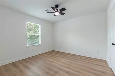 4213 Houx Street, Bacliff, TX 77518 - Photo 34