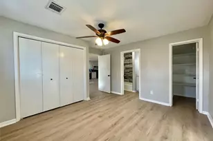 817 N Valderas St, Angleton, TX 77515 - Photo 16