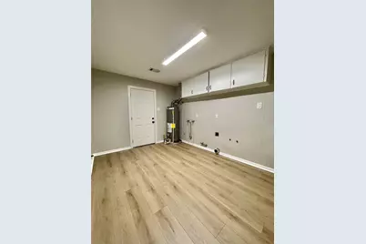 817 N Valderas Street, Angleton, TX 77515 - Photo 22