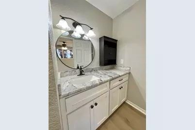 817 N Valderas Street, Angleton, TX 77515 - Photo 18