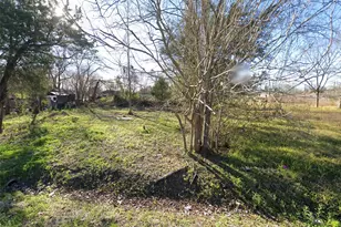 8124 Chateau St, Houston, TX 77028 - Photo 1